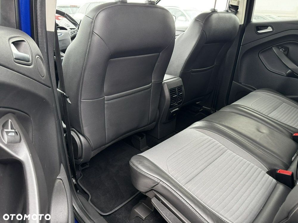 Ford Kuga 2.0 TDCi 4x2 Titanium - 12