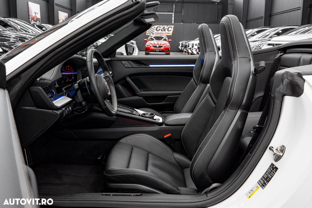 Porsche 911 Carrera PDK - 14