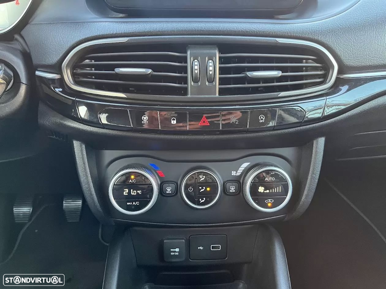 Fiat Tipo Cross 1.0 GSE T3 City - 22