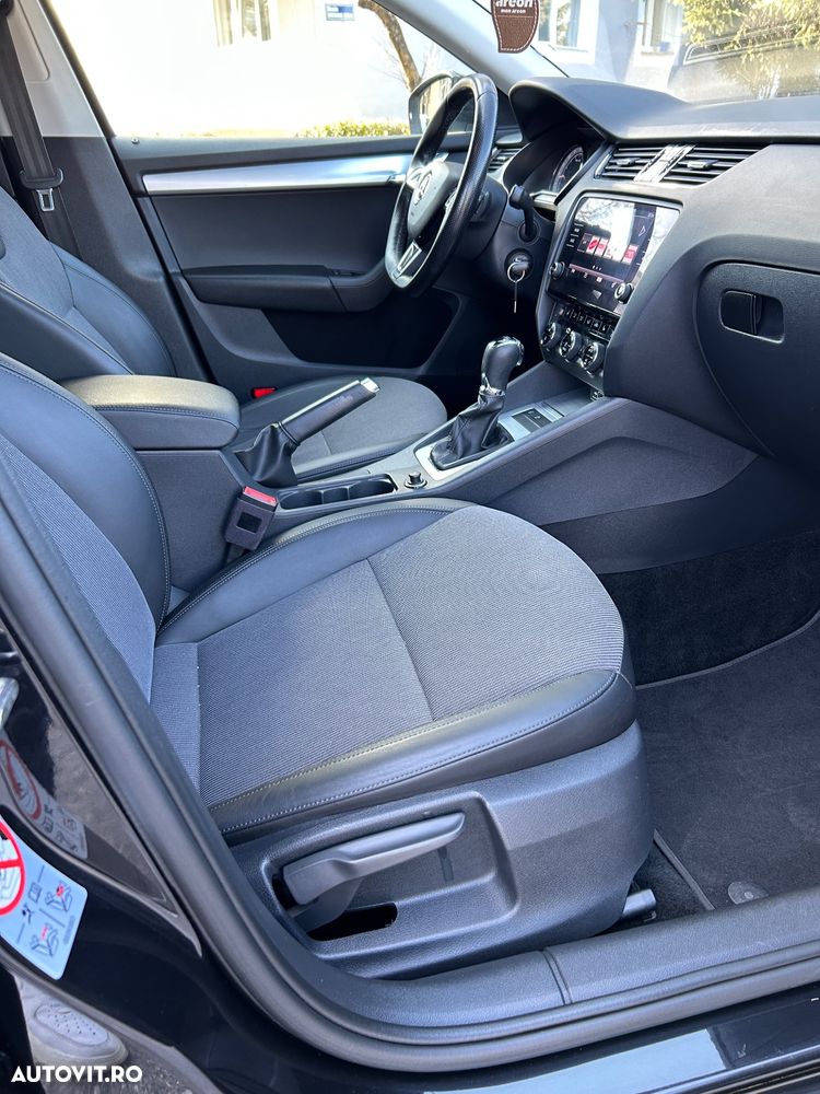 Skoda Octavia 1.6 TDI DSG Premium Edition - 14