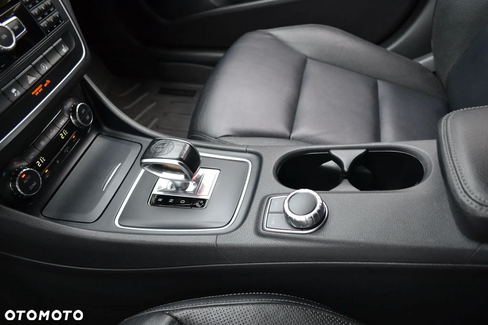 Mercedes-Benz GLA AMG 45 4-Matic - 26