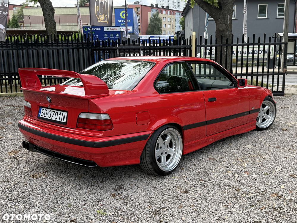 BMW Seria 3 320i - 24
