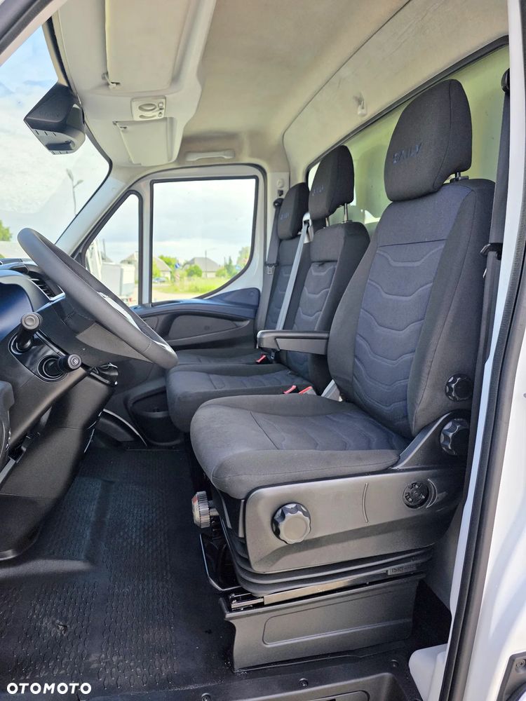 Iveco IVECO 35-180 3.0 HPI 180 KONNY KONTENER 4.2 M WINDA KLIMA 8 BIEGÓW HIMATIC WEBASTO BLIŹNIAKI DO 3.5 T WINDA - 11