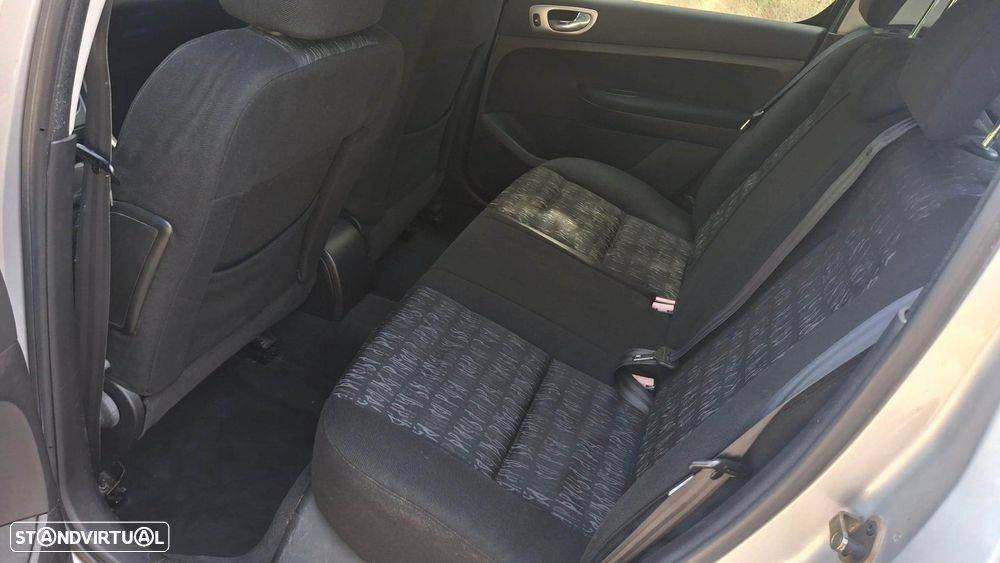 Peugeot 307 1.6 16V XT - 10