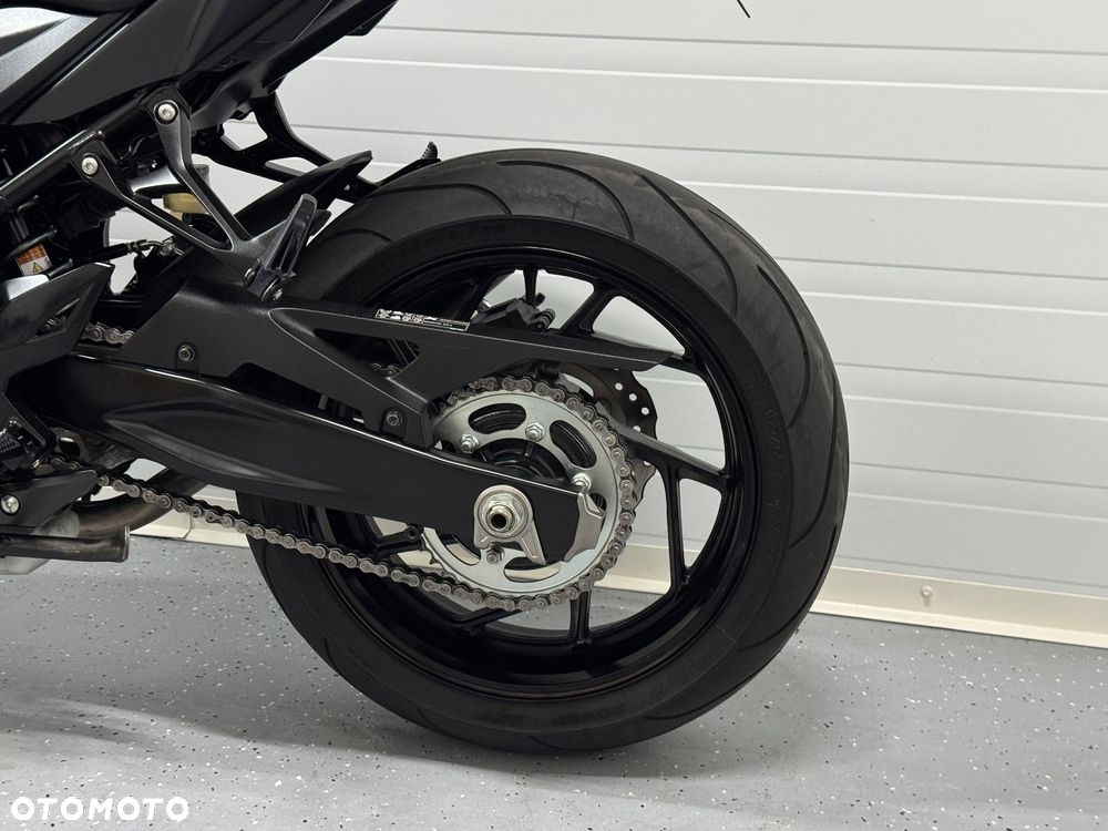 Suzuki GSX - 20