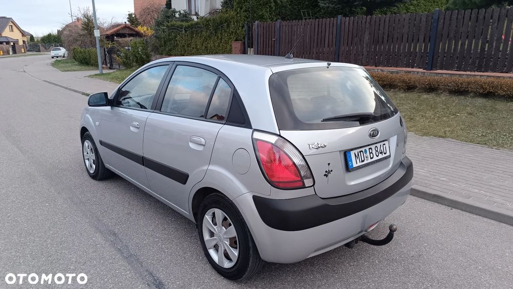 Kia Rio 1.5 SLX - 5