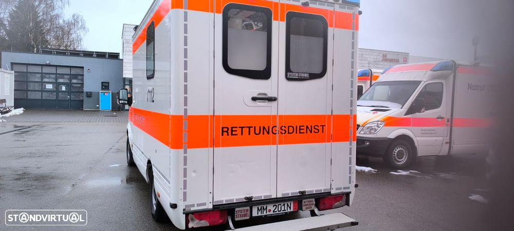 Mercedes-Benz Sprinter - 2