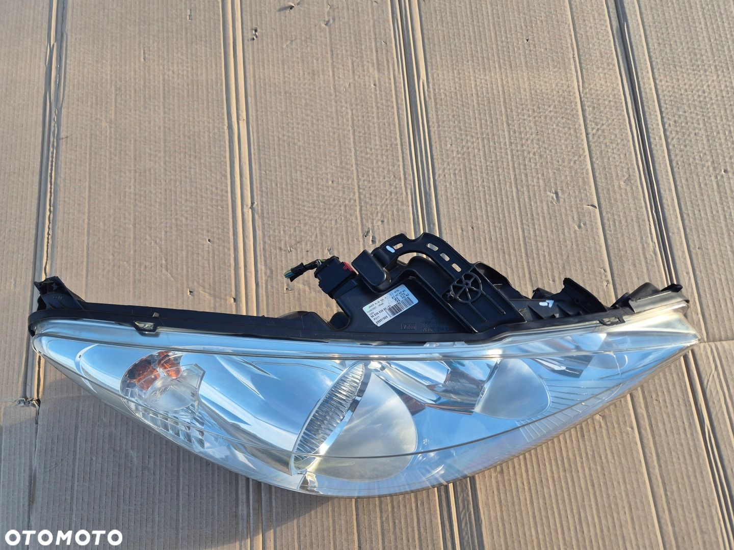 Peugeot 207 lampa prawa.Valeo.Reflektor. Soczewka - 6