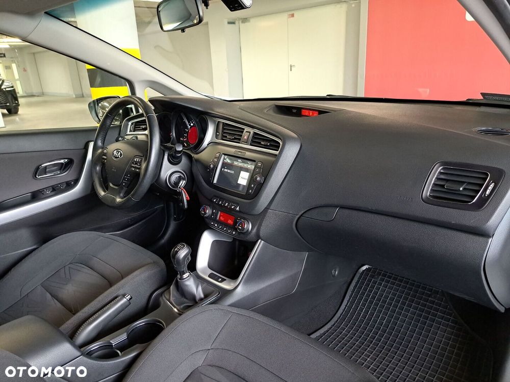 Kia Ceed - 17