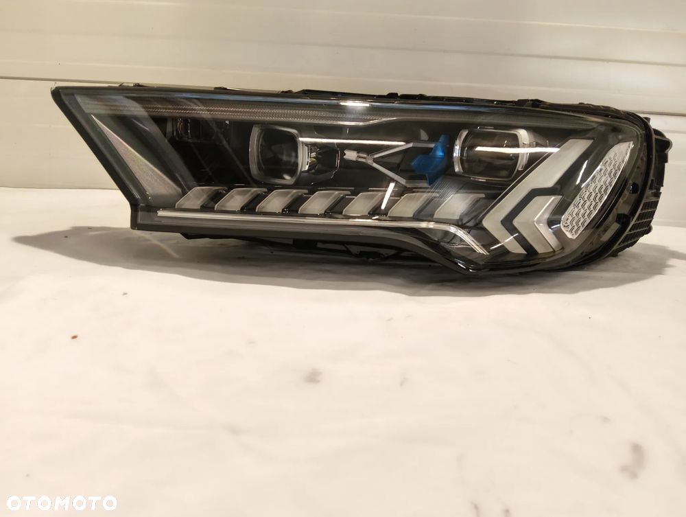 Audi Q7 4M LASER PRZÓD STRONA LEWA 4M0941085C - 2