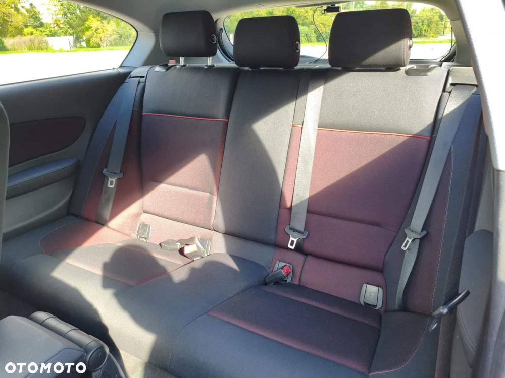 BMW Seria 1 118d - 11