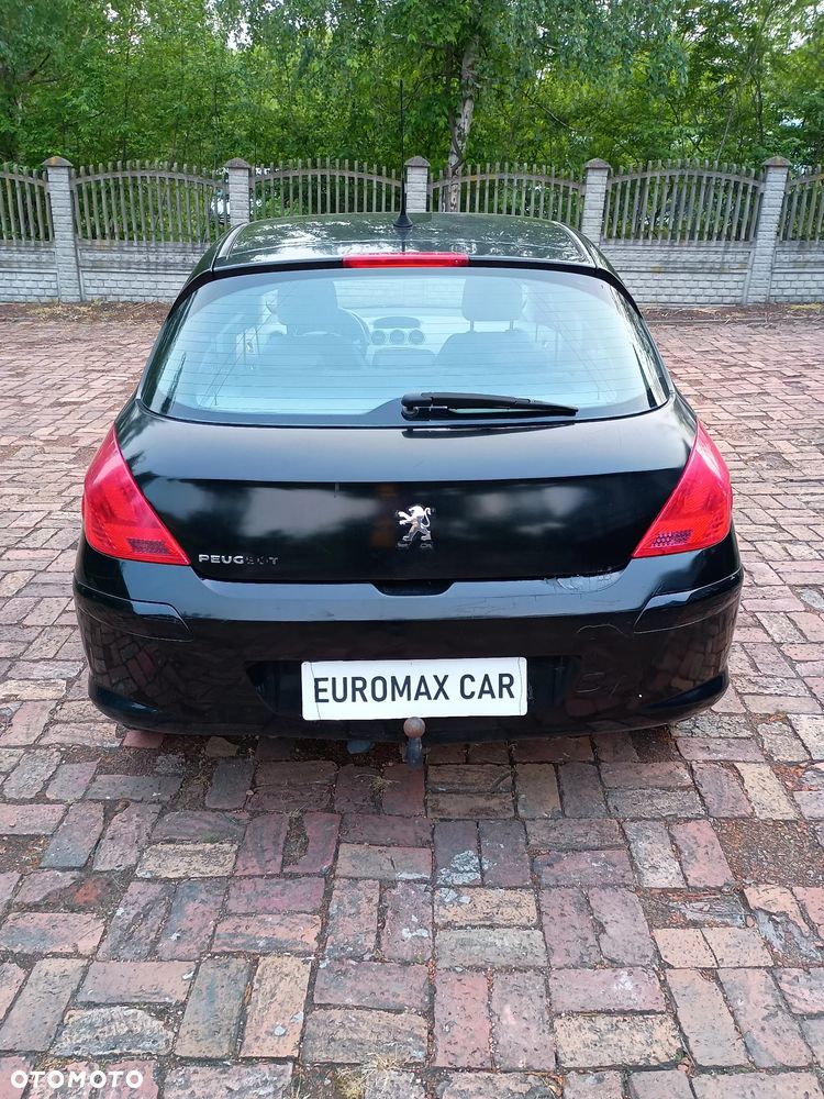 Peugeot 308 - 8