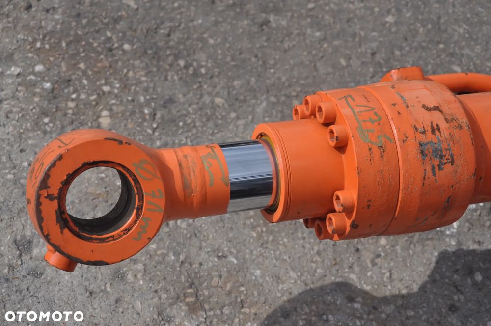 Siłownik Doosan - 11