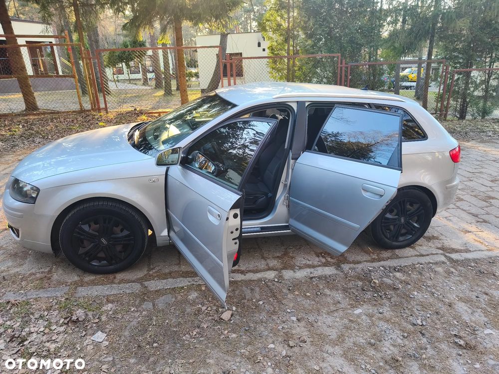 Audi A3 Sportback 2.0 TDI DPF Ambiente - 13