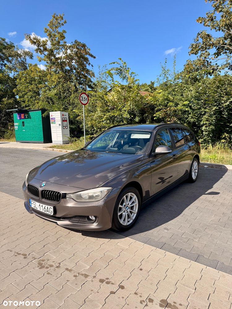 BMW Seria 3 318d - 2