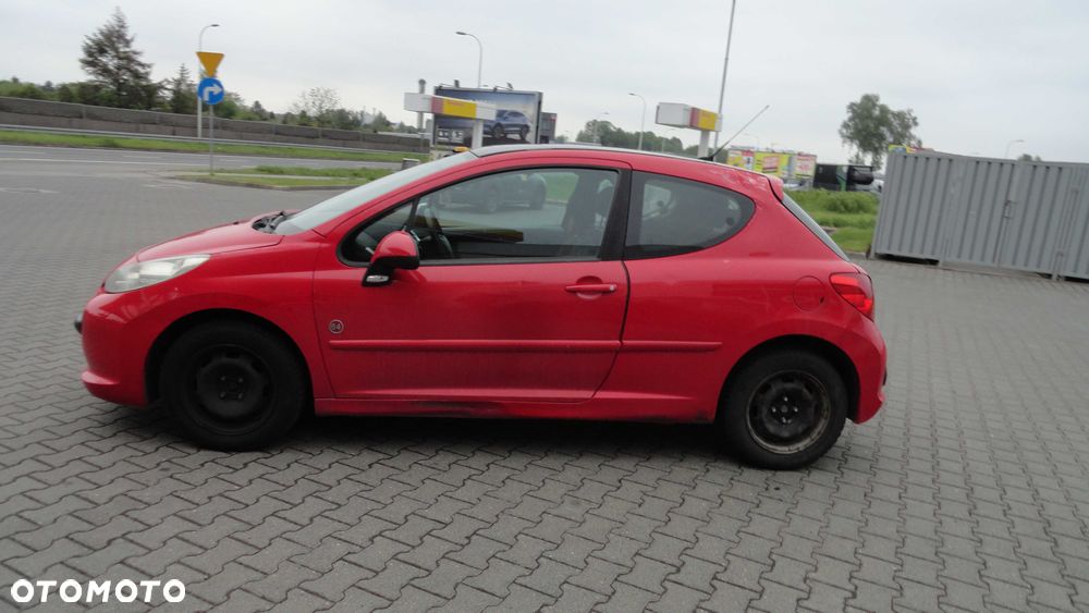 Peugeot 207 - 6