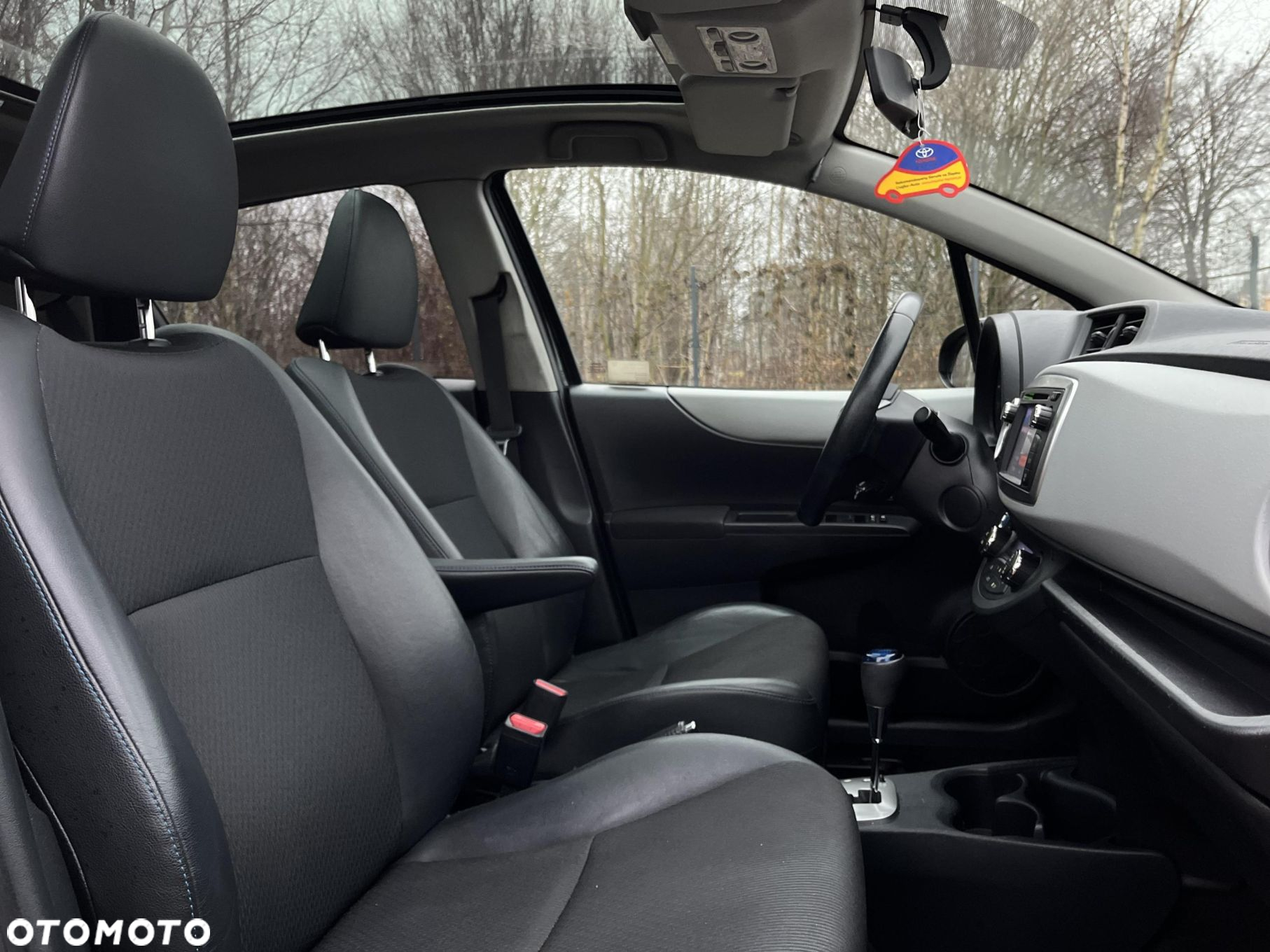 Toyota Yaris - 14