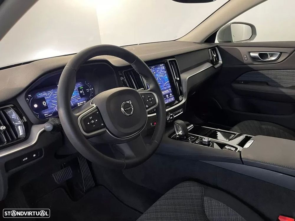 Volvo V60 2.0 T6 AWD TE Essential - 13