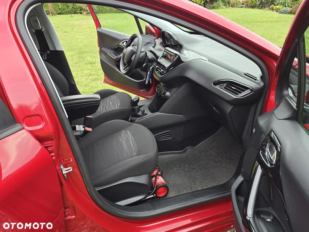 Peugeot 208 1.2 PureTech Active - 8