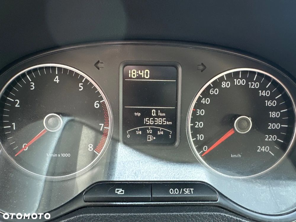 Volkswagen Polo 1.4 Comfortline - 7