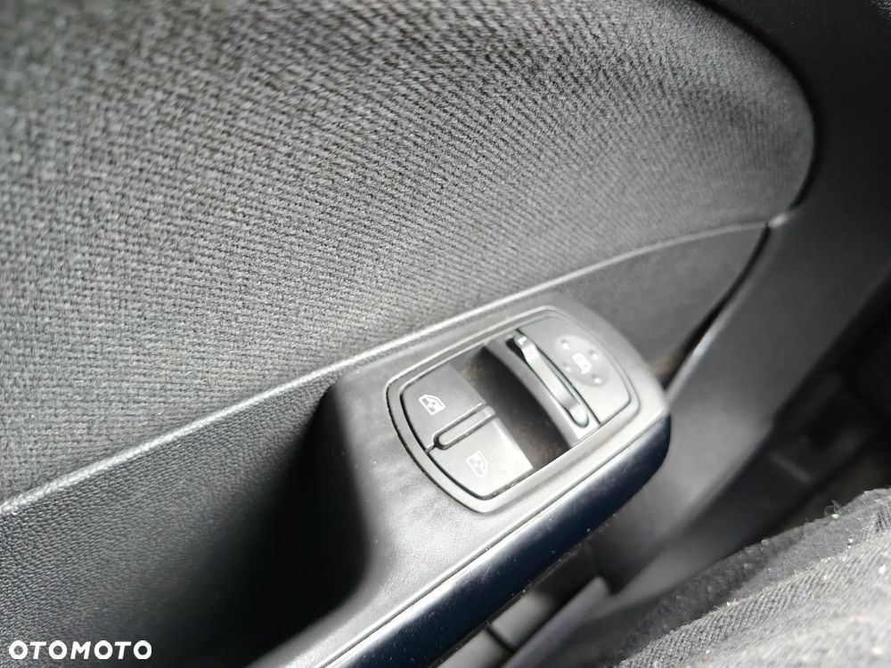 Opel Corsa 1.2 16V Cosmo - 21