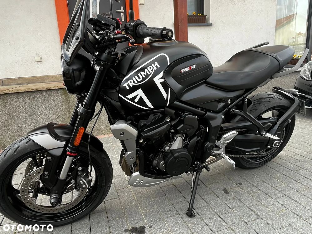 Triumph Trident - 3