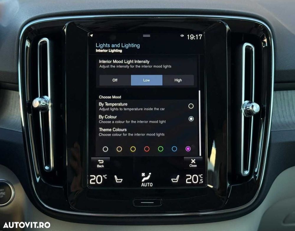 Volvo XC 40 - 30