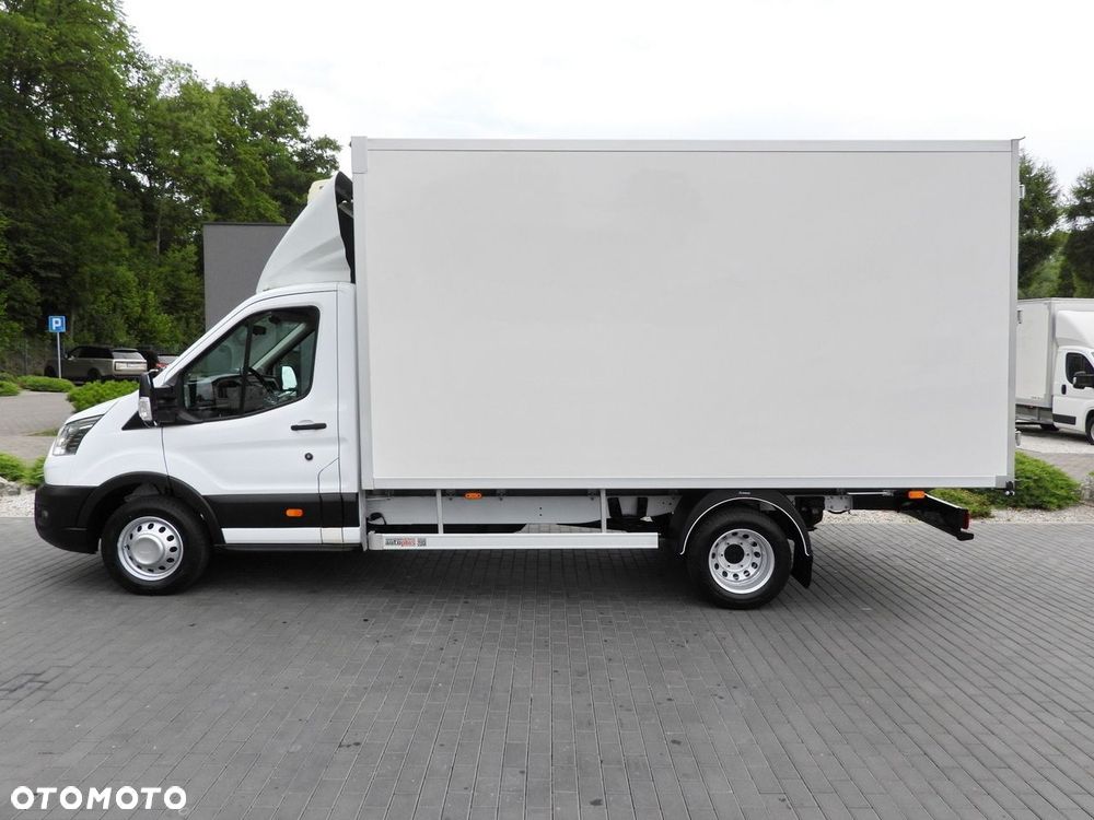 Ford TRANSIT CHŁODNIA KONTENER 0*C 8 PALET TEMPOMAT BLIŹNIACZE KOŁA KLIMATYZACJA  130KM - 9