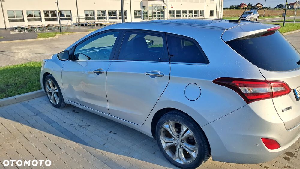 Hyundai i30 1.6 CRDI Fifa World Cup Edition - 4
