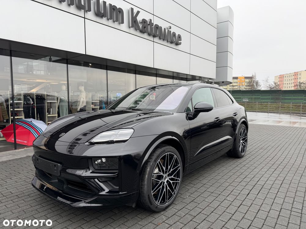 Porsche Macan - 1