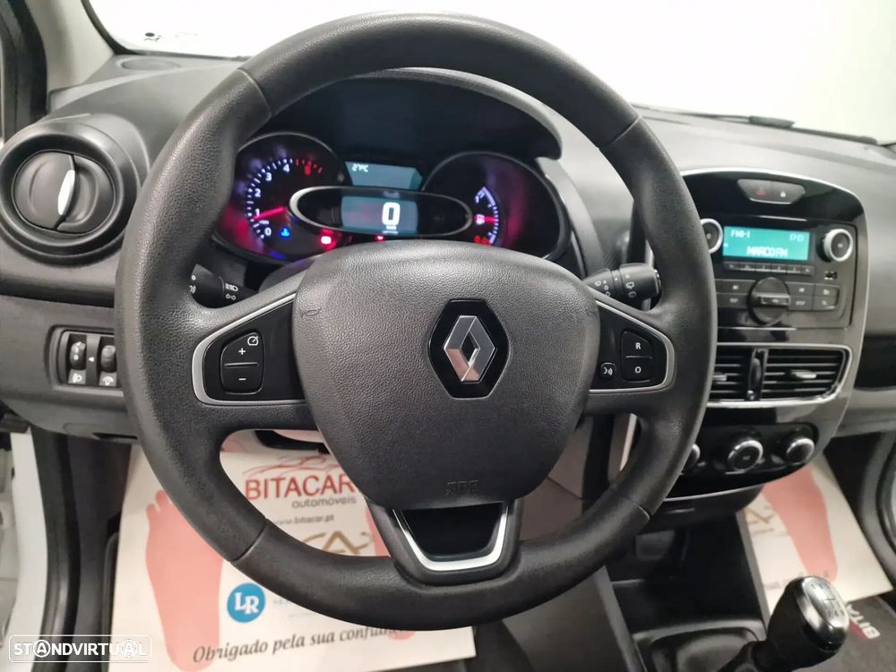 Renault Clio - 30