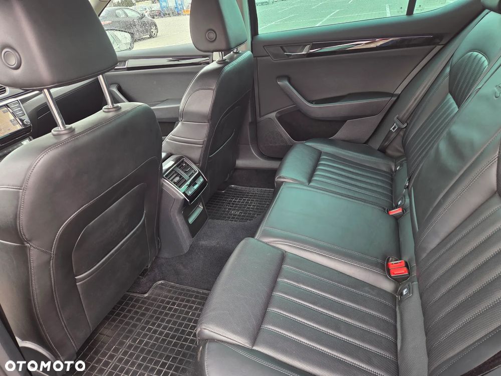 Skoda Superb 2.0 TDI L&K DSG - 14