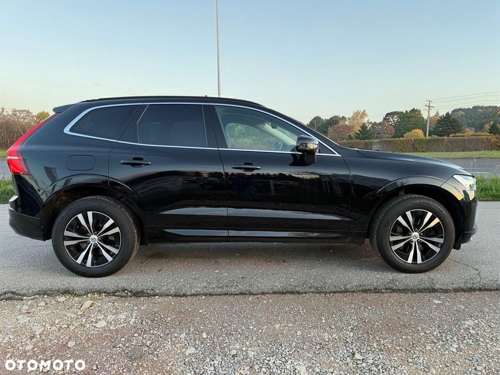 Volvo XC 60 B4 D Geartronic Momentum Pro - 4