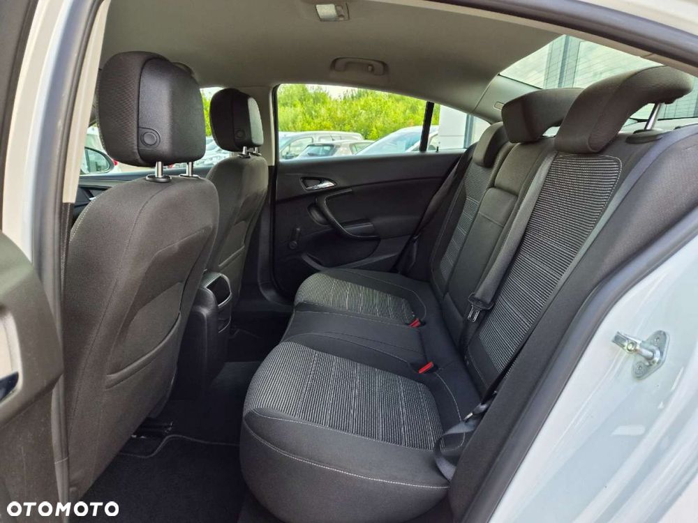 Opel Insignia 2.0 CDTI Automatik - 8