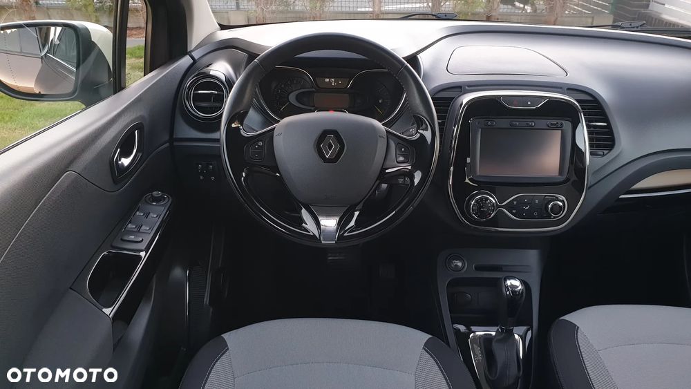 Renault Captur - 26