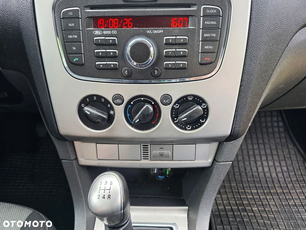 Ford Focus - 16