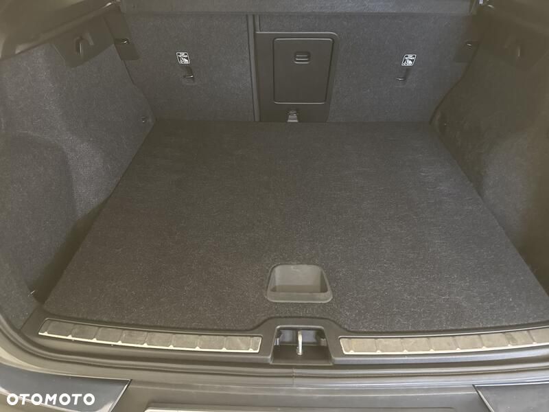 Volvo XC 40 - 23