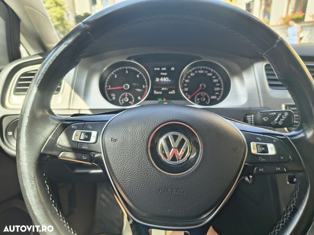 Volkswagen Golf 1.6 TDI DSG BMT Comfortline - 12