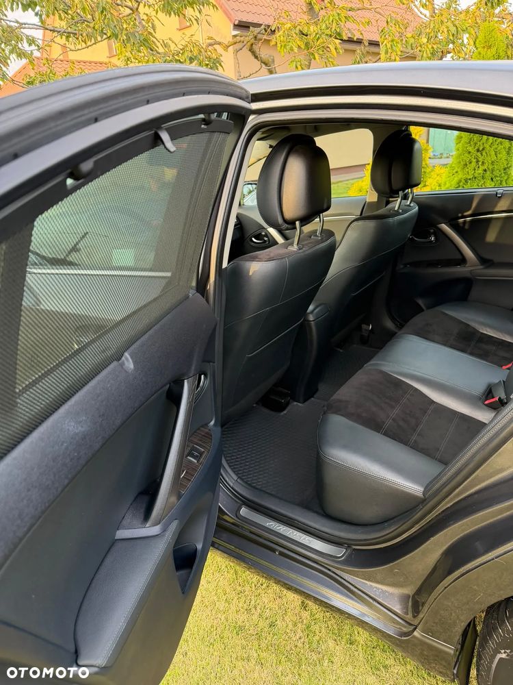 Toyota Avensis - 7