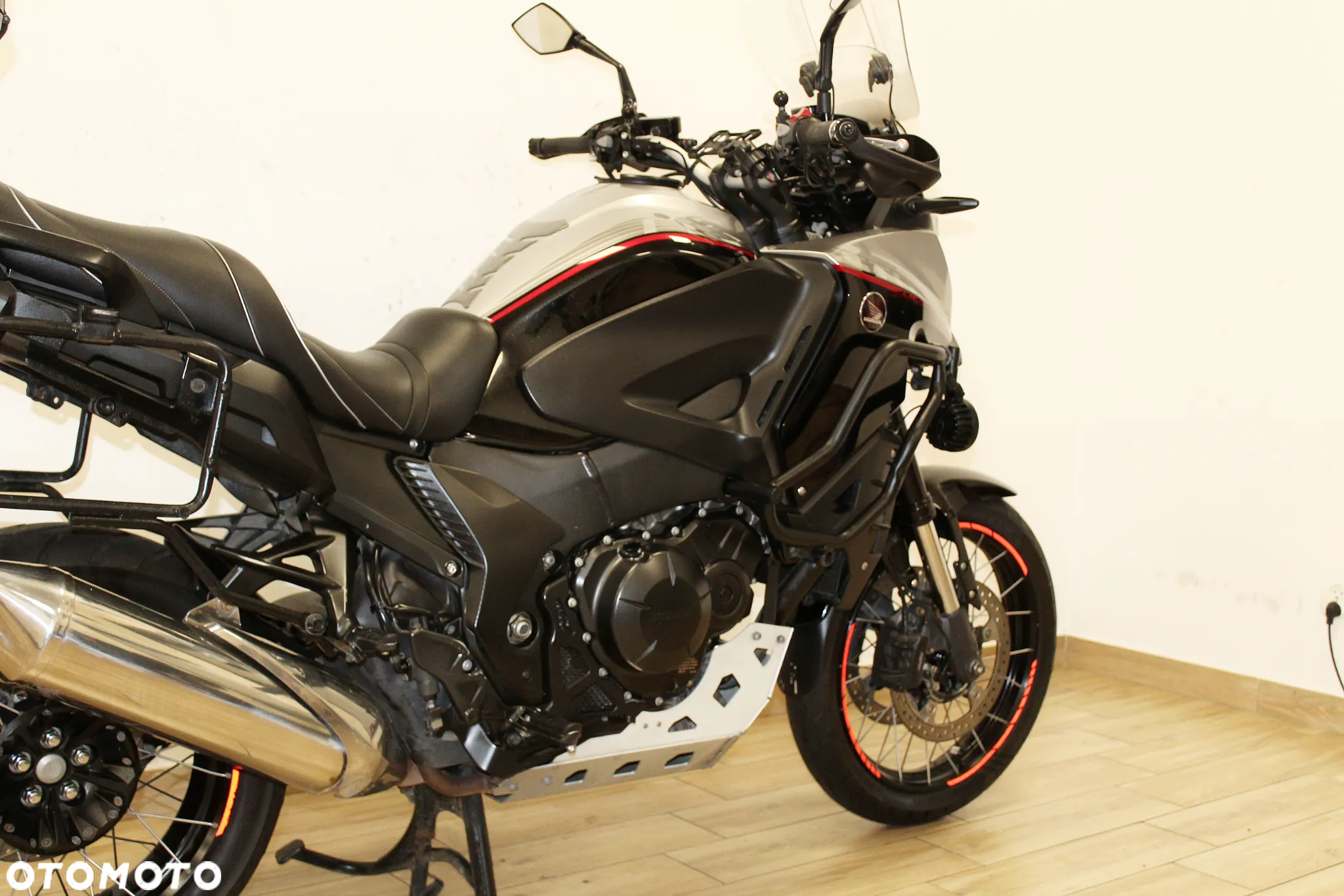Honda VFR - 11