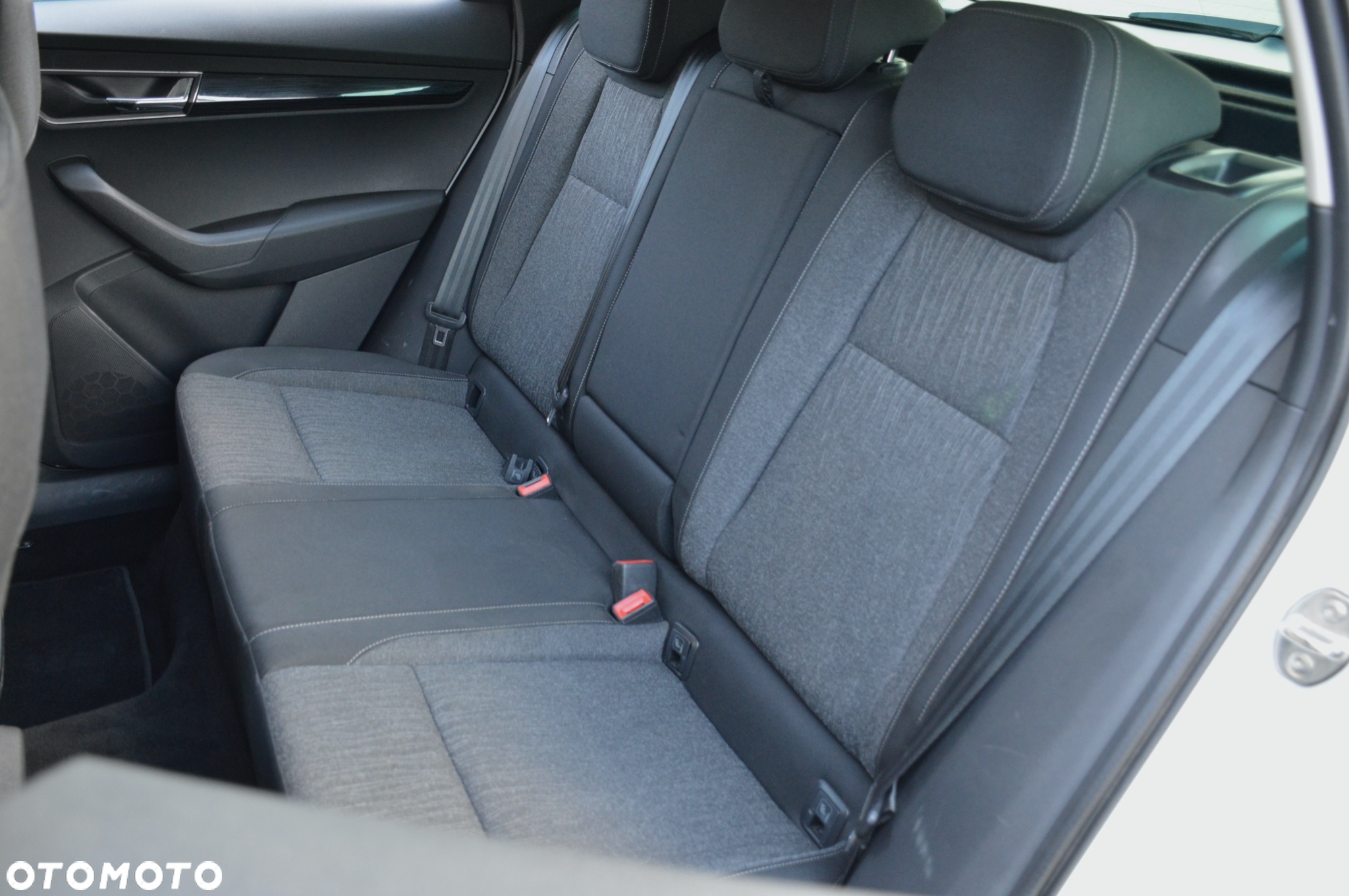 Skoda Karoq 2.0 TDI SCR 4x4 DSG Ambition - 24