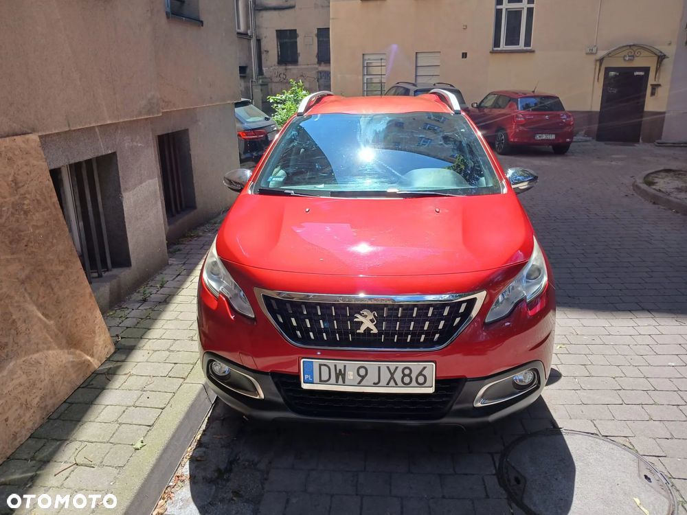 Peugeot 2008 1.2 Pure Tech Allure S&S - 3