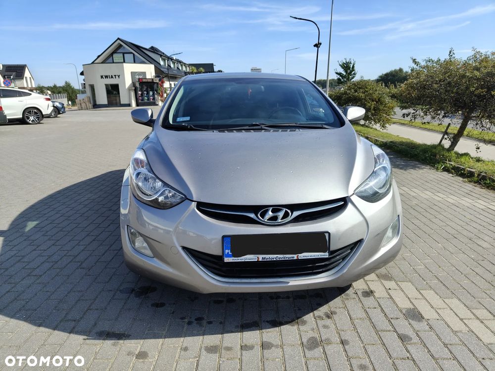 Hyundai Elantra 1.6 Comfort - 6
