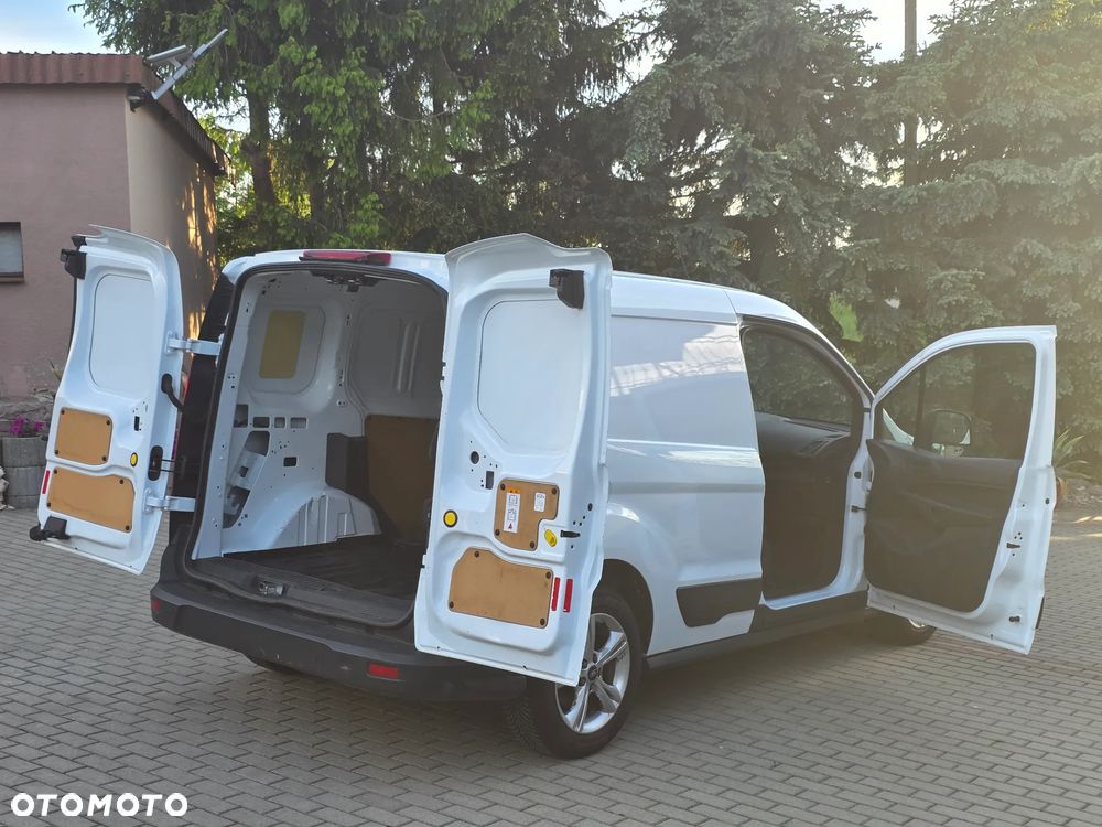 Ford Transit Connect - 17