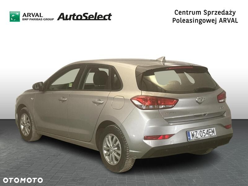Hyundai i30 1.5 DPI Classic + - 3