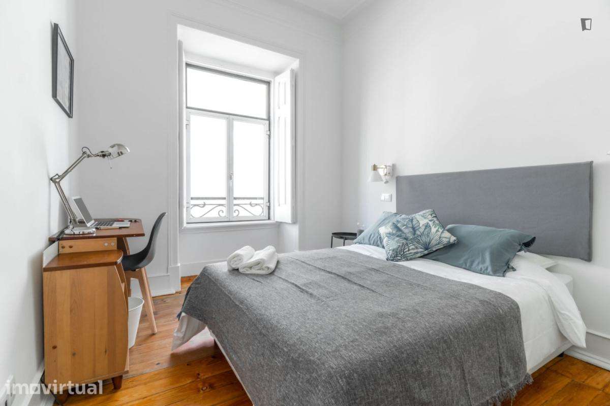 Quarto - localizado em Anjos Lisbon - Grande imagem: 3/13