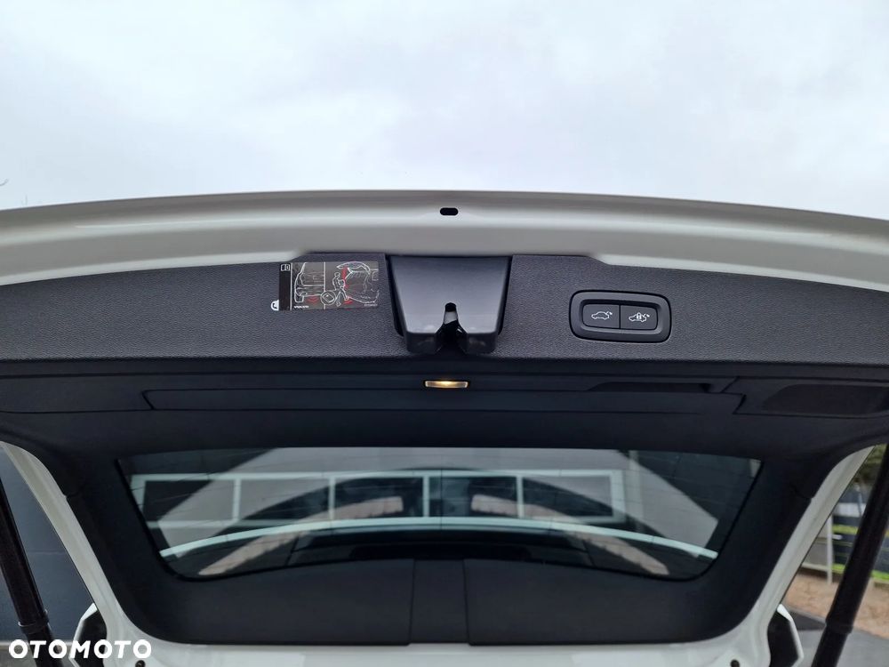 Volvo V60 Cross Country D4 AWD Geartronic - 13