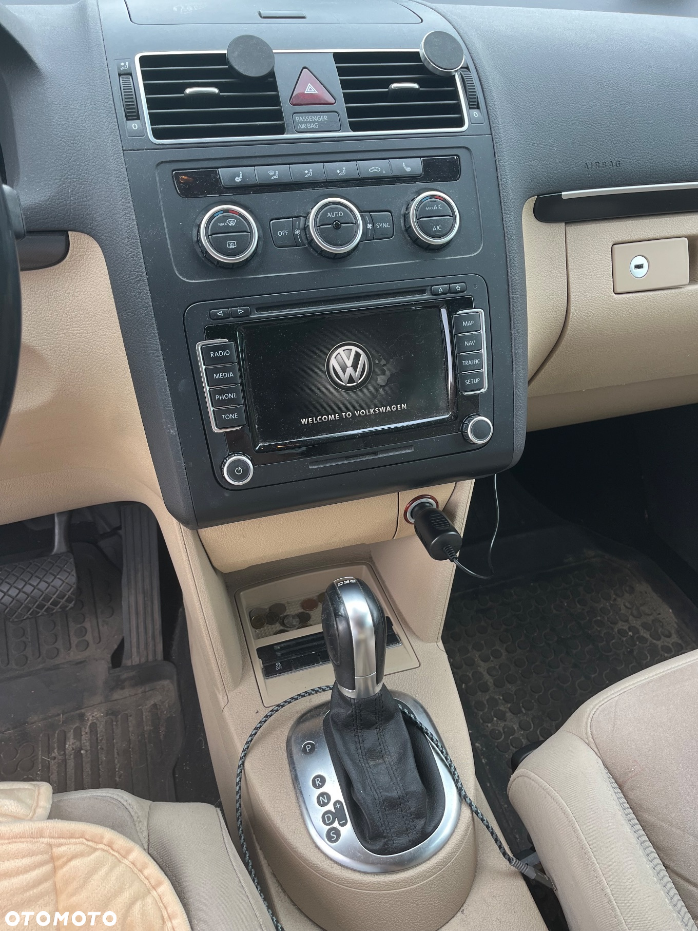 Volkswagen Touran 2.0 TDI DPF Highline DSG - 4