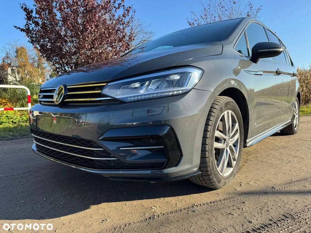 Volkswagen Touran - 38