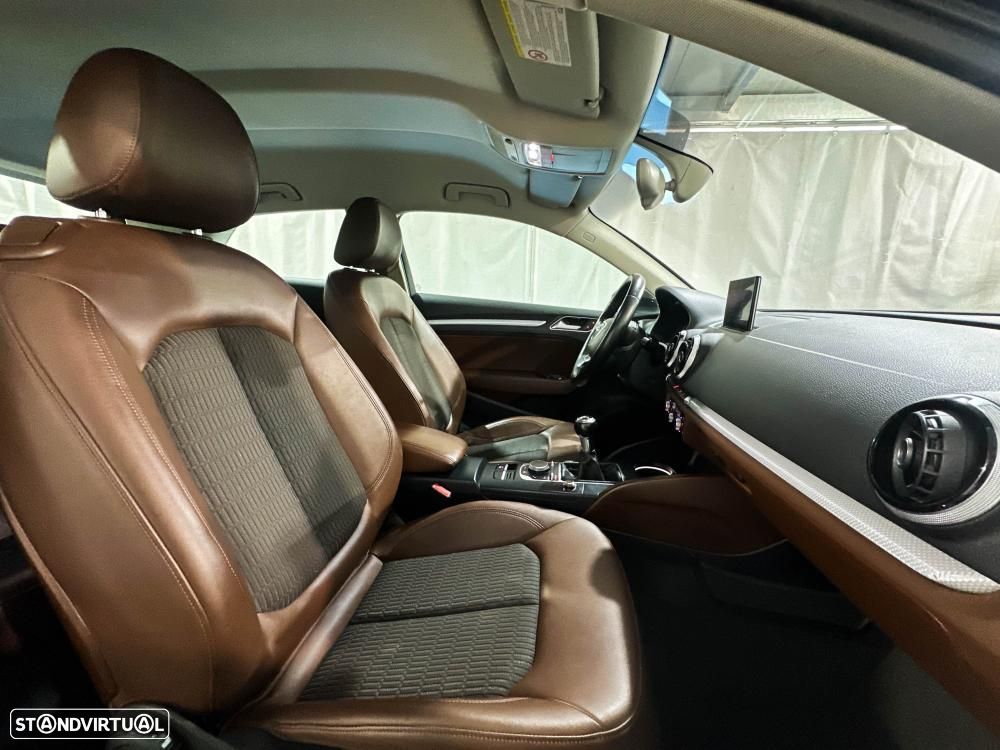 Audi A3 1.4 TFSI S line Sport Pack - 26